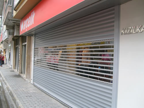 Transparent rolling shutter
