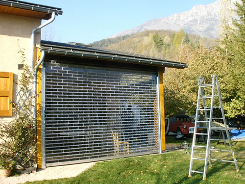 Transparent rolling shutter