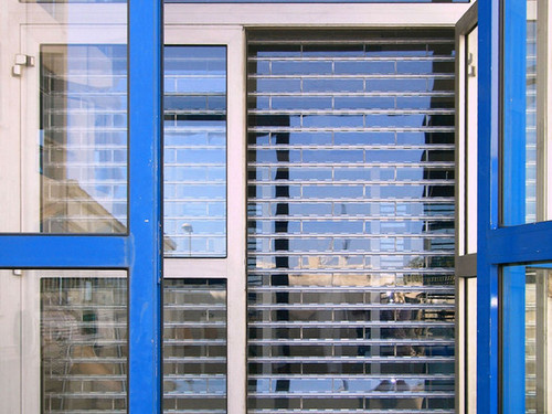 Transparent rolling shutter